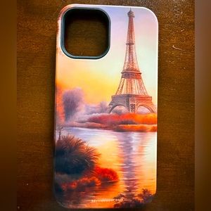 Eiffel Tower iPhone 12 Pro Case, like new!